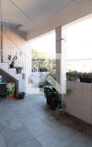 Casa à venda com 200m², 2 quartos e 2 vagasLavanderia