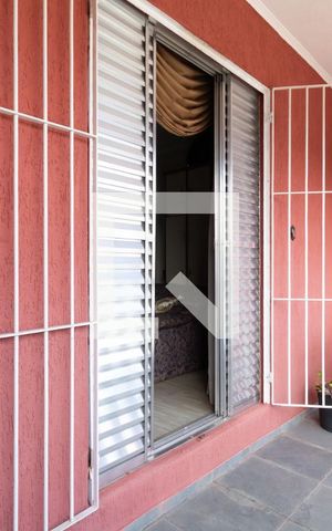 Casa à venda com 200m², 2 quartos e 2 vagasVaranda
