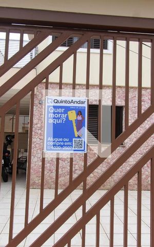 Casa à venda com 200m², 2 quartos e 2 vagas Casa à venda com 200m², 2 quartos e 2 vagasPlaca