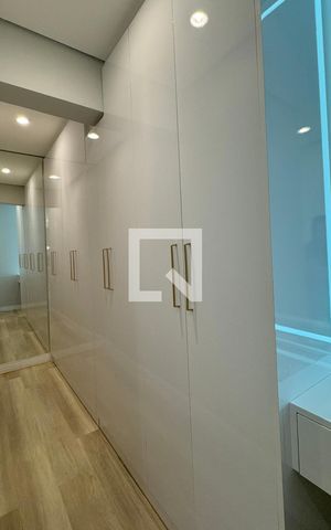 Apartamento à venda com 87m², 2 quartos e 2 vagasCloset da suíte 1