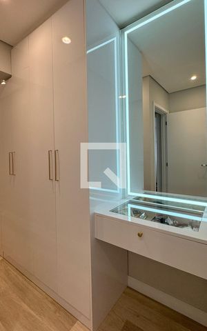Apartamento à venda com 87m², 2 quartos e 2 vagasCloset da suíte 1