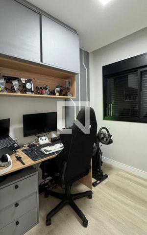 Apartamento à venda com 87m², 2 quartos e 2 vagasEscritório