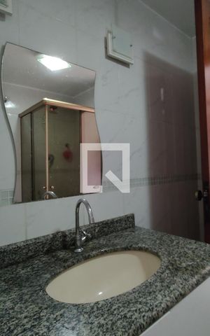 Casa à venda com 380m², 4 quartos e 2 vagasBanheiro Social
