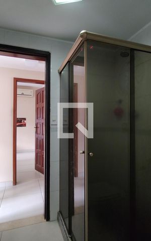 Casa à venda com 380m², 4 quartos e 2 vagasBanheiro Social