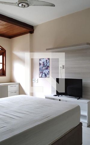 Casa à venda com 380m², 4 quartos e 2 vagas Casa à venda com 380m², 4 quartos e 2 vagasQuarto 3 - Armários
