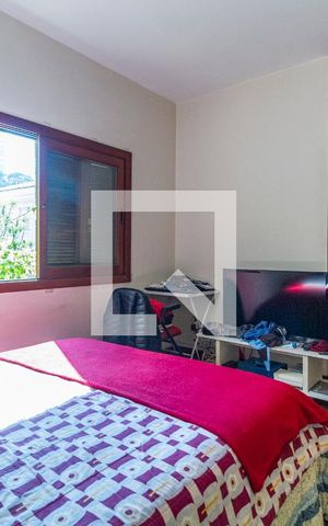 Casa à venda com 420m², 4 quartos e 5 vagas Casa à venda com 420m², 4 quartos e 5 vagasSuíte 1