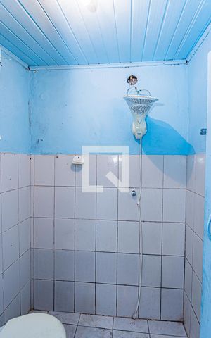 Casa à venda com 300m², 6 quartos e sem vaga Casa à venda com 300m², 6 quartos e sem vagaBanheiro