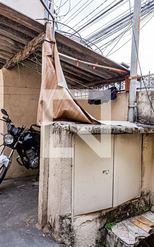 Casa à venda com 300m², 6 quartos e sem vaga Casa à venda com 300m², 6 quartos e sem vagaQuintal