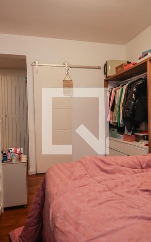 Apartamento para alugar com 240m², 4 quartos e 4 vagas Apartamento para alugar com 240m², 4 quartos e 4 vagasQuarto 4