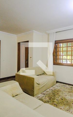 Casa à venda com 120m², 3 quartos e 2 vagas Casa à venda com 120m², 3 quartos e 2 vagasSala