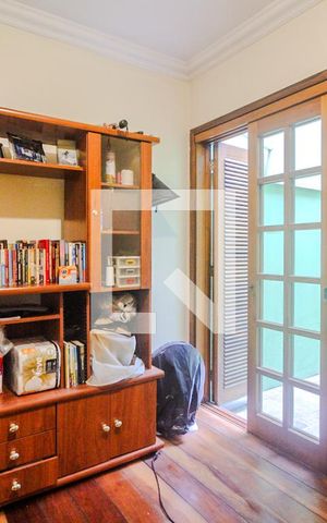 Casa à venda com 120m², 3 quartos e 2 vagas Casa à venda com 120m², 3 quartos e 2 vagasQuarto 1