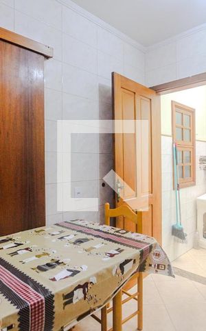 Casa à venda com 120m², 3 quartos e 2 vagas Casa à venda com 120m², 3 quartos e 2 vagasCozinha