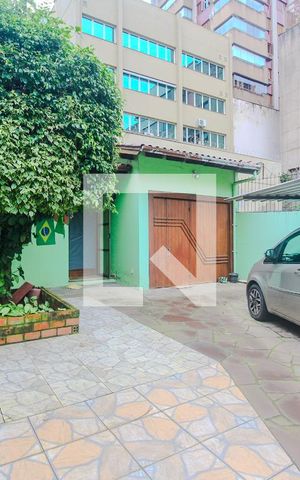 Casa à venda com 120m², 3 quartos e 2 vagas Casa à venda com 120m², 3 quartos e 2 vagasPátio