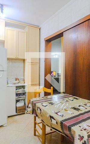 Casa à venda com 120m², 3 quartos e 2 vagas Casa à venda com 120m², 3 quartos e 2 vagasCozinha