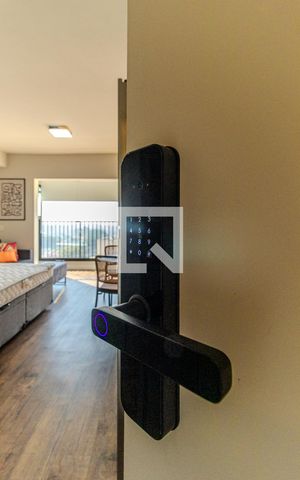 Studio à venda com 30m², 1 quarto e 1 vagaFechadura Eletrônica