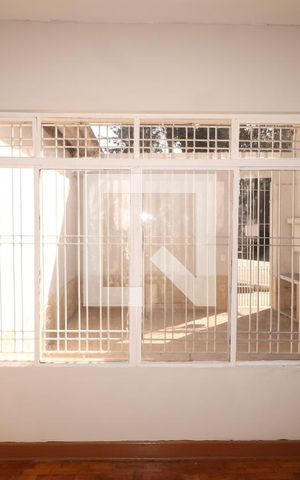 Casa para alugar com 150m², 2 quartos e 3 vagasSala