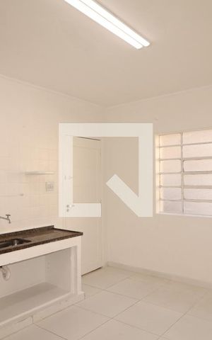 Casa para alugar com 150m², 2 quartos e 3 vagasCozinha
