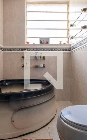 Apartamento à venda com 136m², 3 quartos e 1 vaga Apartamento à venda com 136m², 3 quartos e 1 vagaSuíte - Banheiro