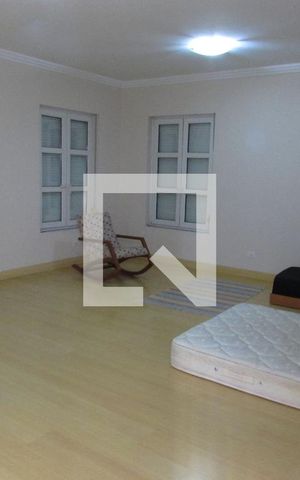 Casa à venda com 700m², 4 quartos e 6 vagasSuíte 1