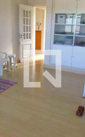 Casa à venda com 700m², 4 quartos e 6 vagasQuarto 