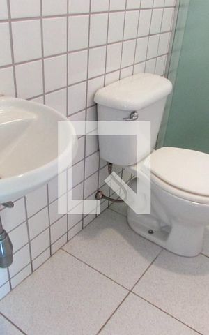 Casa à venda com 700m², 4 quartos e 6 vagasBanheiro de serviço