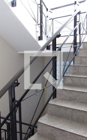 Casa à venda com 700m², 4 quartos e 6 vagasEscada