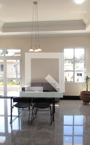 Casa à venda com 700m², 4 quartos e 6 vagasSala