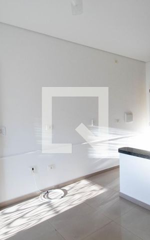 Casa para alugar com 30m², 1 quarto e sem vaga Casa para alugar com 30m², 1 quarto e sem vagaSala
