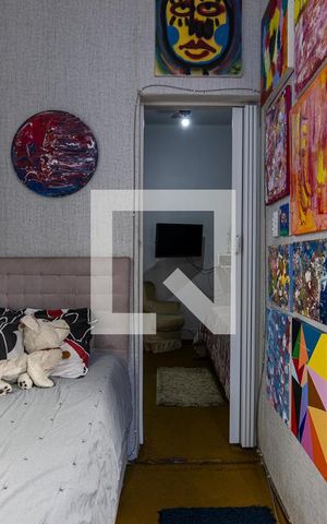 Casa à venda com 240m², 4 quartos e 4 vagas Casa à venda com 240m², 4 quartos e 4 vagasQuarto 4