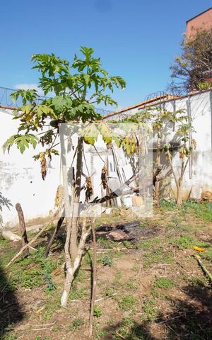 Casa à venda com 300m², 3 quartos e 4 vagas Casa à venda com 300m², 3 quartos e 4 vagasQuintal