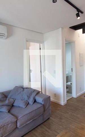 Apartamento à venda com 75m², 1 quarto e 1 vaga Apartamento à venda com 75m², 1 quarto e 1 vagaSala
