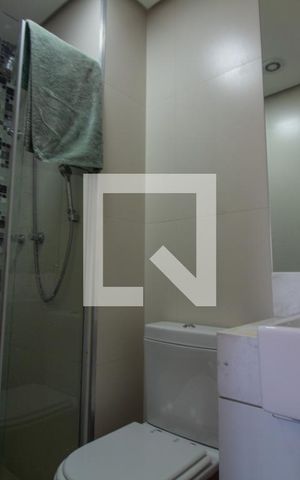 Apartamento à venda com 75m², 1 quarto e 1 vaga Apartamento à venda com 75m², 1 quarto e 1 vagaBanheiro da Suíte