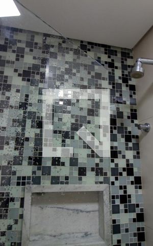 Apartamento à venda com 75m², 1 quarto e 1 vaga Apartamento à venda com 75m², 1 quarto e 1 vagaBanheiro da Suíte