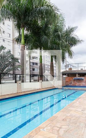 Apartamento para alugar com 50m², 2 quartos e 1 vaga Apartamento para alugar com 50m², 2 quartos e 1 vagaÁrea comum - Piscina