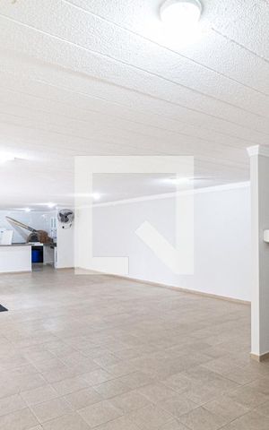 Apartamento para alugar com 50m², 2 quartos e 1 vaga Apartamento para alugar com 50m², 2 quartos e 1 vagaÁrea comum - Salão de festas