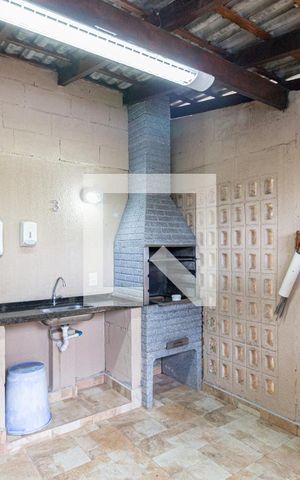 Apartamento para alugar com 50m², 2 quartos e 1 vaga Apartamento para alugar com 50m², 2 quartos e 1 vagaÁrea comum - Churrasqueira