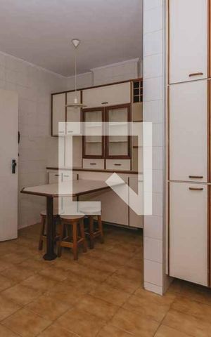 Apartamento para alugar com 140m², 3 quartos e 2 vagas Apartamento para alugar com 140m², 3 quartos e 2 vagasCozinha