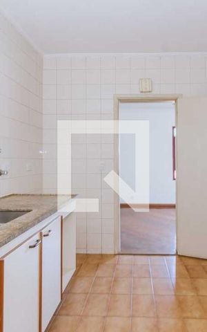 Apartamento para alugar com 140m², 3 quartos e 2 vagas Apartamento para alugar com 140m², 3 quartos e 2 vagasCozinha