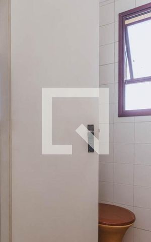 Apartamento para alugar com 140m², 3 quartos e 2 vagas Apartamento para alugar com 140m², 3 quartos e 2 vagasBanheiro Quarto 3