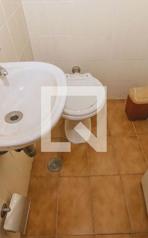 Apartamento para alugar com 140m², 3 quartos e 2 vagas Apartamento para alugar com 140m², 3 quartos e 2 vagasBanheiro de Serviço