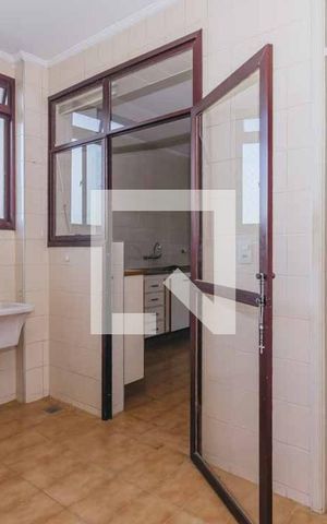 Apartamento para alugar com 140m², 3 quartos e 2 vagas Apartamento para alugar com 140m², 3 quartos e 2 vagasÁrea de Serviço