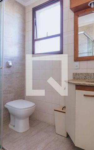 Apartamento para alugar com 140m², 3 quartos e 2 vagas Apartamento para alugar com 140m², 3 quartos e 2 vagasBanheiro