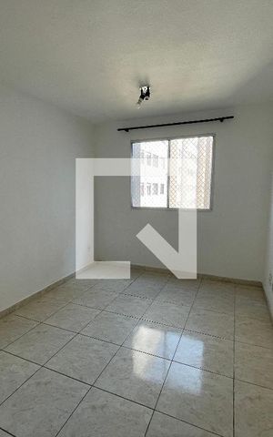 Apartamento para alugar com 42m², 2 quartos e sem vaga Apartamento para alugar com 42m², 2 quartos e sem vagaSala