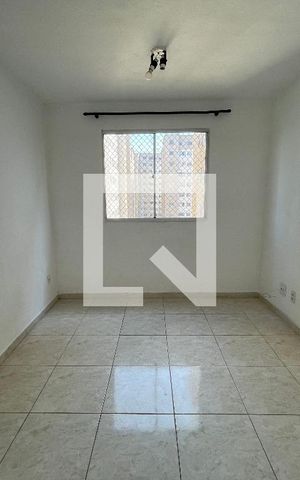 Apartamento para alugar com 42m², 2 quartos e sem vaga Apartamento para alugar com 42m², 2 quartos e sem vagaSala