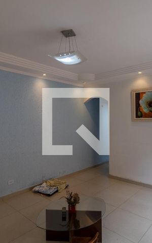 Casa à venda com 262m², 3 quartos e 2 vagas Casa à venda com 262m², 3 quartos e 2 vagasSala