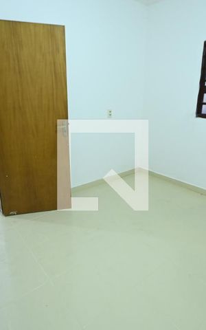 Casa à venda com 140m², 3 quartos e 2 vagas Casa à venda com 140m², 3 quartos e 2 vagasSala