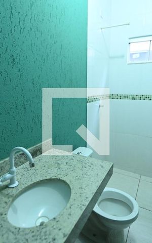 Casa à venda com 140m², 3 quartos e 2 vagas Casa à venda com 140m², 3 quartos e 2 vagasBanheiro