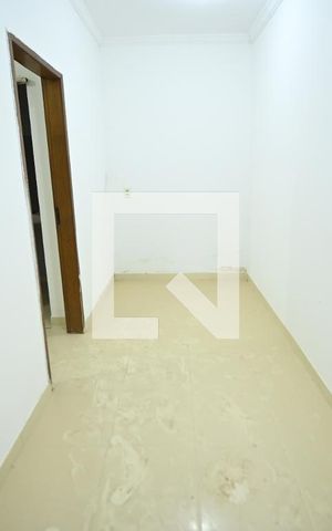 Casa à venda com 140m², 3 quartos e 2 vagas Casa à venda com 140m², 3 quartos e 2 vagasSala