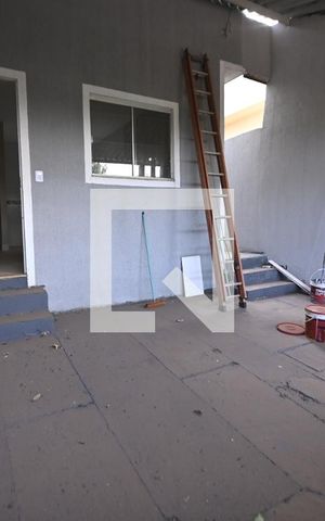 Casa à venda com 140m², 3 quartos e 2 vagas Casa à venda com 140m², 3 quartos e 2 vagasÁrea comum