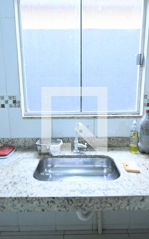 Casa à venda com 140m², 3 quartos e 2 vagas Casa à venda com 140m², 3 quartos e 2 vagasCozinha